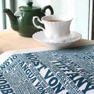 Discworld: A Cast of Thousands! Tea Towel