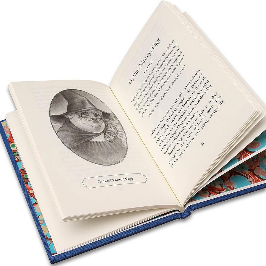 Terry Pratchett: HisWorld - The Little Blue Book